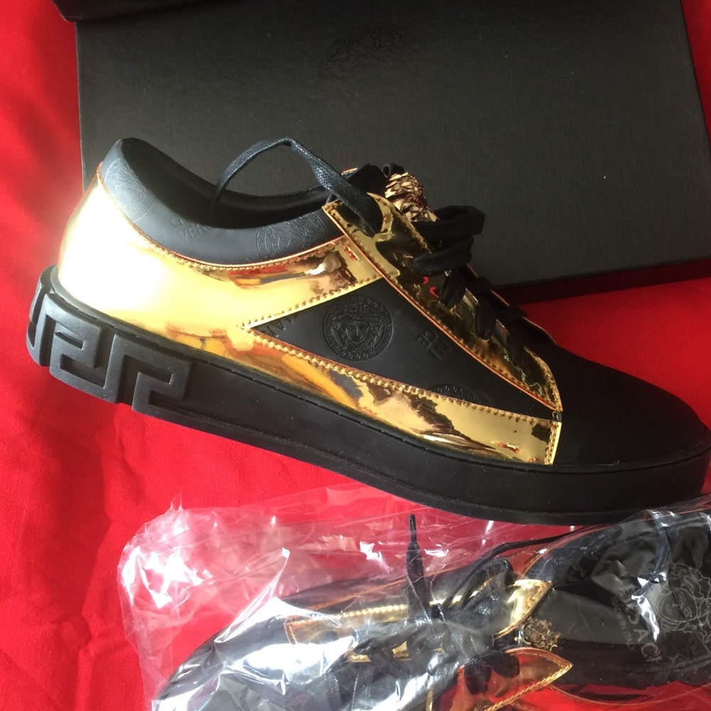 NWT Versace Men’s Monotone Low-Top Sneakers